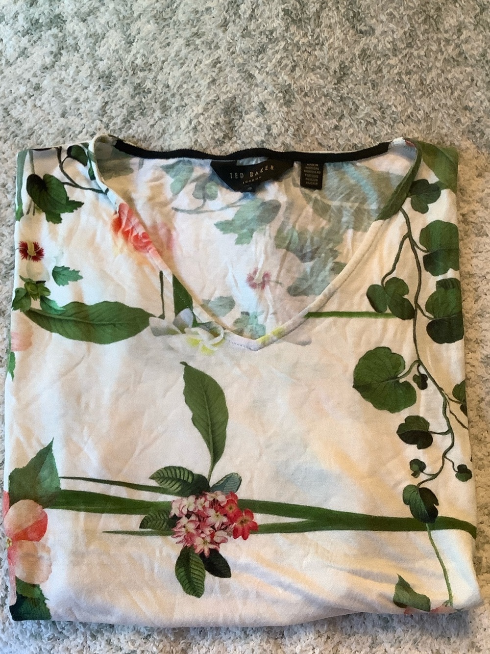 Ted Baker London White Tropical Botanical Floral V-Neck Top Size 2 Resale